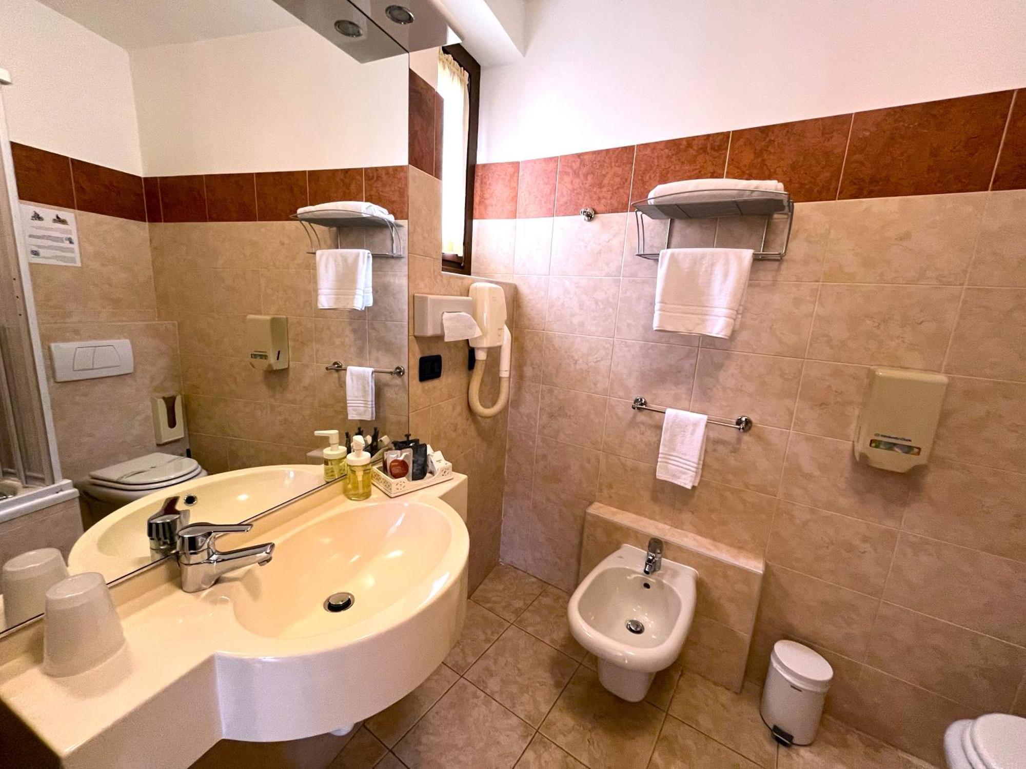Hotel Суза Екстер'єр фото