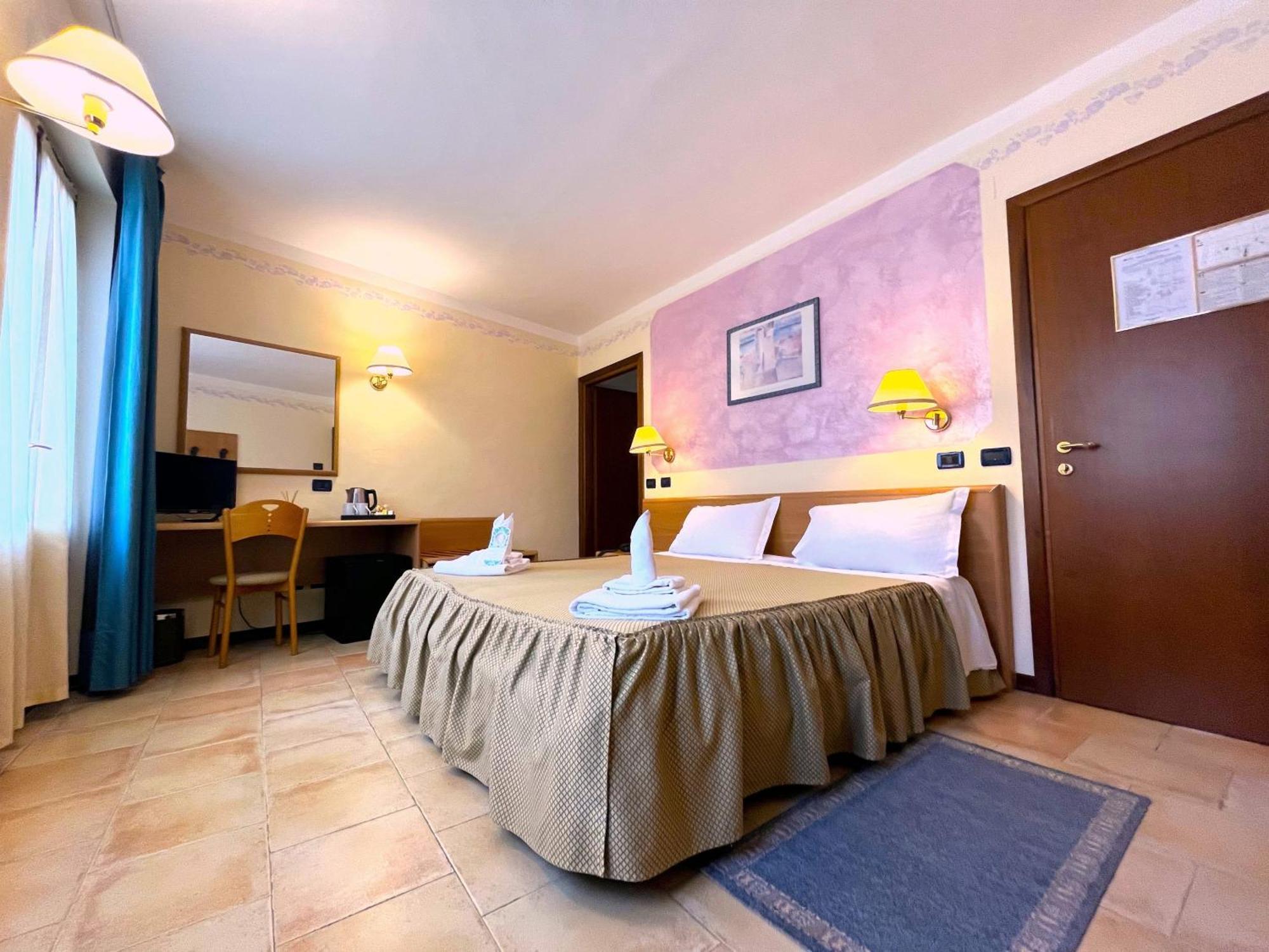 Hotel Суза Екстер'єр фото